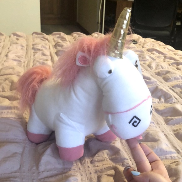 Other - DESPICABLE ME STUFFED UNICORN